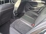 Volkswagen Passat 1.5 TSI Elegance Business R Voorstoelen Verw. | Automaat | Zonnedak | Navi | Trekhaak | Camera | Android auto | Apple Carplay