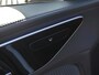 Mercedes-Benz C-klasse 180 AMG Line | AMG-Pakket | Panoramadak | Camera | Sfeerverlichting | Burmester | NL-Auto |