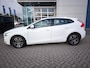 Volvo V40 1.5 T2 122PK Geartronic Edition+ | 32.000km | Navigatie | Dealeronderhouden