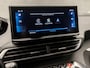 Peugeot 5008 1.2 PureTech Allure 7 Persoons (APPLE CARPLAY, GROOT NAVI, 360 CAMERA, LEDER, ADAPTIVE CRUISE, SPORTSTOELEN, ELEK ACHTERKLEP, KEYLESS, GETINT GLAS, SFEERVERLICHTING, NIEUWSTAAT)