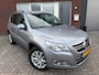 Volkswagen Tiguan 2.0 TSI Sport&Style 4Motion / AUT / PDC