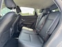 Hyundai Kona 1.6 GDI HEV Premium | Two-Tone Lakkleur | Stoelverwarming + -Ventilatie | 360° Camera | Leder | Navigatie | Apple Carplay/Android Auto | Geheugenstoel