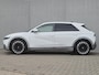 Hyundai Ioniq 5 Lounge 73kWh Automaat / 8 jaar Batterij Garantie / Dealer onderhouden / Fabrieksgarantie to 12-2026 / Accu SOH 100% / WLTP bereik 451 km bereik  / CCS Snellader / Warmtepomp / Head Up Display / Trekgewicht 1600 kg / Elektrische achterklep / Stuur-, Stoel- & Achterbank verwarming /