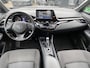 Toyota C-HR 1.8 Hybrid Active Cruise control, airconditioning, achteruitrij camera, nette auto, keyless, navigatie Apple CarPlay/Android Auto