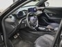 Peugeot e-2008 EV GT 54 kWh 156PK | 1ste eigenaar | 3 FASE | AppleCarplay/Android Auto | Schuifkanteldak | Alcantara/LEER | 18"LMV | AUTOMAAT | Keyless | Adaptive Cruise Control | Climate Control | 360'Camera | FULL LED | Sfeerverlichting | Isofix | Privacy Glass |