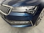 Skoda Superb Combi 1.4 TSI iV Laurin & Klement / AUTOMAAT/ PANO/ TREKHAAK/ LEER/ STOELVENTILATIE/ ELEK.ACHTERKLEP/ STUUR+STOELVERWARM./ PARK.SENSOR.V+A/ CAMERA/ MEMORY SEAT/ CRUISE/ KEYLESS/ SMARTLINK/ DAB/ NAVI/ CLIMA/ LED