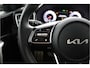 Kia Ceed 1.5 T-GDi GT-Line - Schuif-/kanteldak - Stoel-/stuurverwarming - Cruise Control - Apple CaPlay/Android Auto - Fabrieksgarantie tot 04-2032