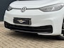 Volkswagen ID.3 First Black Edition 58 kWh * SoH 89% * Steunhaak * Navigatie * Parkeersensoren * Adaptieve Cruise *