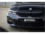 BMW 3-Serie Touring 320i M Sport High Ex Camera / HiFi / Trekhaak / 19inch /