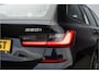 BMW 3-Serie Touring 320i M Sport High Ex Camera / HiFi / Trekhaak / 19inch /