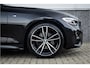 BMW 3-Serie Touring 320i M Sport High Ex Camera / HiFi / Trekhaak / 19inch /