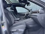 Volkswagen T-Roc 1.5 eTsi R-Line First Edition | Trekhaak wegkl. | 360 Camera | Panodak | Harman/Kardon | Prijs Rijklaar!!