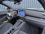 Volkswagen T-Roc 1.5 eTsi R-Line First Edition | Trekhaak wegkl. | 360 Camera | Panodak | Harman/Kardon | Prijs Rijklaar!!
