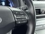 Hyundai Kona Electric EV COMFORT SMART 39 kWh | NAVI | WARMTEPOMP | 3 FASEN | CLIMA | CRUISE | CAMERA | NAVI via APPLE CARPLAY & ANDROID AUTO |