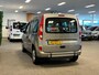 Renault Kangoo Rolstoelauto Automaat Luchtvering 4+1
