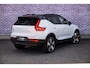 Volvo EX40 Single Motor Plus Europa 70 kWh | Adaptive Cruise Control | BLIS | Harman / Kardon | Stoelverwarming voor & achter | Stuuverwarming | Keyless | Memory | Elektrische Stoelen | Parkeercamera | 20" |