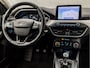 Ford Focus Wagon 1.0 EcoBoost Sport (APPLE CARPLAY, CAMERA, TREKHAAK, MODE KNOP, SPORTSTOELEN, LM VELGEN, PARKEERSENSOREN, CRUISE, NIEUWSTAAT)
