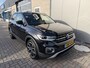 Volkswagen T-Cross 1.0 TSI Style / AUTOMAAT/ TREKHAAK/ FULL-LED/ DIGITAL DASH/ CRUISE/ APP-CONNECT/ NAVI/ PARK. SENSOREN/ CLIMA/ STOELVERWARMING