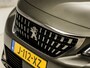 Peugeot 3008 1.2 PureTech Sport (APPLE CARPLAY, GROOT NAVI, 360 CAMERA, TREKHAAK, SPORTSTOELEN, GETINT GLAS, CRUISE, NIEUWE APK, NIEUWSTAAT)