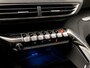 Peugeot 3008 1.2 PureTech Sport (APPLE CARPLAY, GROOT NAVI, 360 CAMERA, TREKHAAK, SPORTSTOELEN, GETINT GLAS, CRUISE, NIEUWE APK, NIEUWSTAAT)