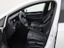Volkswagen Golf 1.5eTSI/150PK R-Line Black Style DSG · Panoramadak · Apple/Android Car Play · Navigatie · Garantie t/m 07-03-2027
