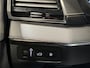 Volvo XC90 2.0 T8 Recharge AWD R-Design | Navigatie/Android/Apple Carplay | LM Velgen 22" | Luchtvering | Voorstoelen/Achterbank Verwarmd | Cruise Control Adaptief | Airco |