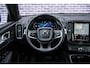 Volvo XC40 2.0 B4 Plus Dark | Trekhaak | Adaptive Cruise Control | Dode hoek detectie BLIS | Harman Kardon audio | Elektrische stoelverstelling | Stoel- en stuurverwarming | Verwarmde Voorruit |