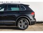 Volkswagen Tiguan 1.4 TSI Highl R-line Pano | Trekhaak | Stoelverwarming |