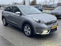 Kia Niro Hybrid 1.6 GDi Dynamic Plus Line Dealer onderhouden Leer Stoel en Stuurwielverwarming info: M.Safari 0492588976