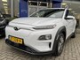 Hyundai Kona Electric EV Premium 64 kWh | | Leder | Stoel verwarming | Camera | Info Bas 0492588982