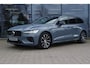 Volvo V60 2.0 T6 Plug-in Hybrid AWD 350 PK Ultimate Dark Long Range, Panoramadak, Trekhaak, H/K Sound, Adap. Cruise Control