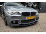 BMW 5-Serie 530d F11 Touring M Sport High Executive / Head-Up / Pano / Spoiler / Leer