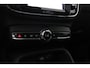 Volvo XC40 B3 Ultra Black Edition | Panoramadak | ACC | Trekhaak | 360° Camera | Stoel+Stuurverwarming