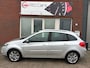 Renault Clio Estate 1.6-16V Night & Day / Pano / Navi / PDC / Clima / AUT