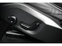Volvo XC60 2.0 T6 Plug-in hybrid AWD Plus Black Edition | Trekhaak | Luchtvering | Stoel  + Stuur verwarming | Geheugen stoelen |