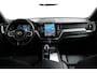 Volvo XC60 2.0 T6 Plug-in hybrid AWD Plus Black Edition | Trekhaak | Luchtvering | Stoel  + Stuur verwarming | Geheugen stoelen |