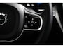 Volvo XC60 2.0 T6 Plug-in hybrid AWD Plus Black Edition | Trekhaak | Luchtvering | Stoel  + Stuur verwarming | Geheugen stoelen |