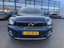 Volvo XC40 2.0 T4 190 pk Inscription Trekhaak Panoramadak Leder 360 Camera ACC Pilot Assist Harman Kardon Audio BLIS DAB Apple Carplay Android  Auto Stoelverwarming Scandinavian Line Hoge Zit 8-traps Automaat Super compleet en 1800 kg trekgewicht !