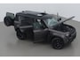 Land Rover Defender 4.4 P635 Octa | Treeplanken | 22 Inch | ClearSight | Meridian Surround | 6D-Luchtvering | Performance Voorstoelen