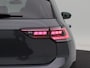Volkswagen Golf R-Line Edition 1.5 eTSI 150 PK Automaat | Trekhaak | Panorama dak | Harman/Kardon | Black Style | Head-up display |
