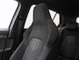 Volkswagen Golf R-Line Edition 1.5 eTSI 150 PK Automaat | Trekhaak | Panorama dak | Harman/Kardon | Black Style | Head-up display |