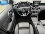 Mercedes-Benz A-klasse 180 Ambition | AUTOMAAT | 1E EIGENAAR | 12MND GARANTIE | LEDER | PDC | CRUISE |