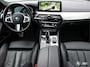 BMW 5-Serie 530E xDrive M SPORT / PANODAK / LEDER / HIFI / 19"