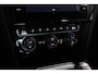 Volkswagen Passat Variant 1.8 TSI Highline Afn. Trekhaak | Virtual Cockpit | Camera | Alcantara | Stoelverw. | Navi | LED | 17" LMV | PDC V+A