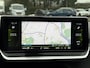 Peugeot 2008 GT-Line 1.2 PureTech 130PK EAT8 Automaat Navigatie, Achteruitrijcamera, Leder, Panoramadak, Stoelverwarming, Massage, Trekhaak