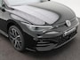 Volkswagen Golf R-Line Edition 1.5 eTSI 116 PK | Trekhaak | 360 Camera | LED Matrix | Navi | Stoel- & Stuurverwarming |