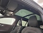 Volvo V60 T6 Recharge AWD R-Design | Navigatie | Adaptieve Cruise Control | Schuif-/Kanteldak | Keyless | Trekhaak | Memory | Stoel-/Stuurverwarming | Parkeercamera | LED Koplampen | Apple CarPlay & Android Auto | Park Assist | Zitverlenging | Elek. Stoelen | Getint Glas | 18" LM