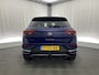 Volkswagen T-Roc 1.5 TSI Sport Automaat | Apple CarPlay | Trekhaak | Navi | Sportstuur | Camera |