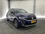 Volkswagen T-Roc 1.5 TSI Sport Automaat | Apple CarPlay | Trekhaak | Navi | Sportstuur | Camera |