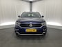 Volkswagen T-Roc 1.5 TSI Sport Automaat | Apple CarPlay | Trekhaak | Navi | Sportstuur | Camera |
